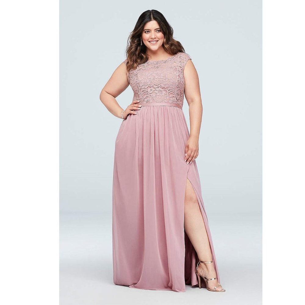 NWOT David’s Bridal Long Light Pink Lace Top Chiffon Bottom Bridesmaid P1555